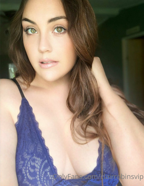 clairrobinsvip model naked image