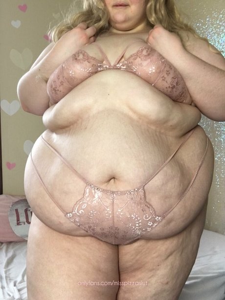 misspizzaslut star exclusive images