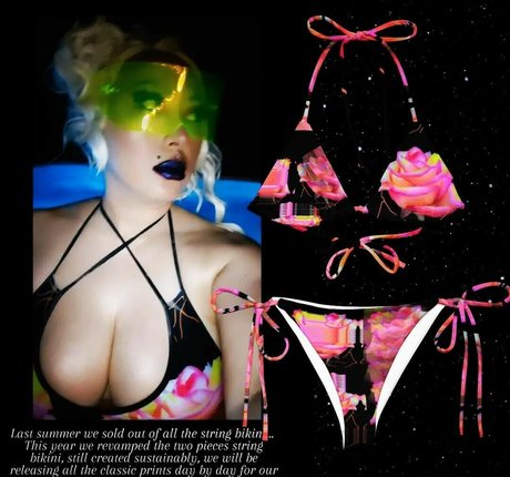 TechNoirCandy hot pornstar pic