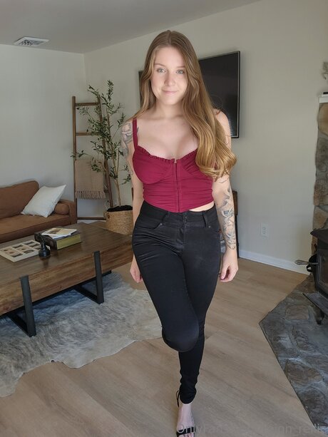 reign rellic model erotic image