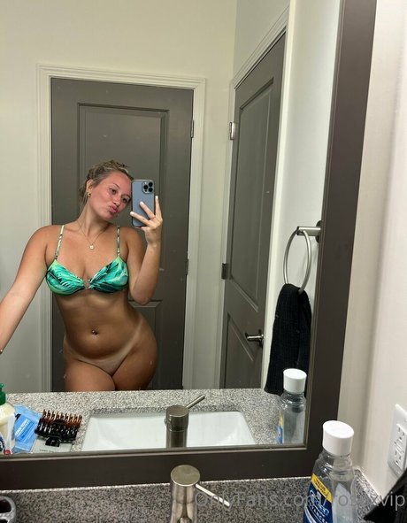 yourgirlfriendrose model pornographic gallery