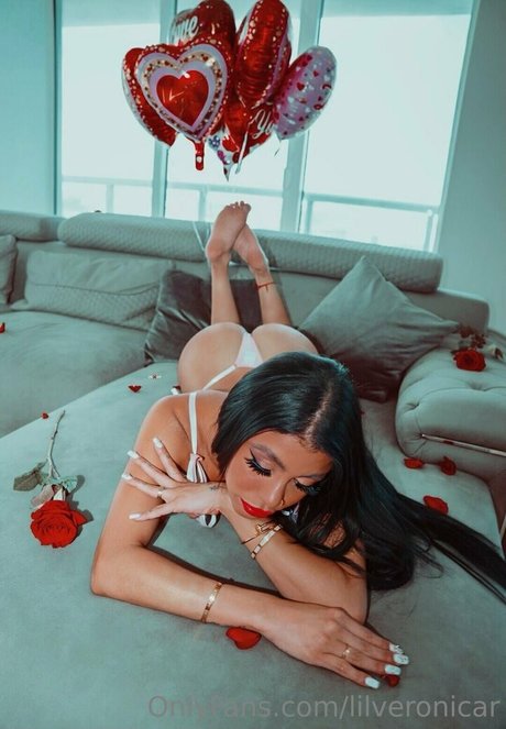 Lilveronicar pornstar image