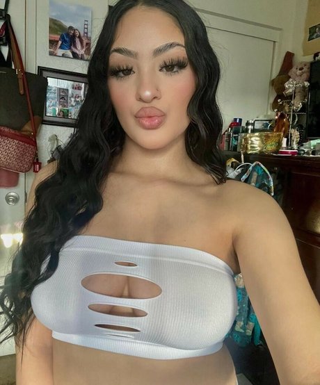 katiiebaeb adult model pictures