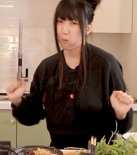 Aria Saki pretty star photos