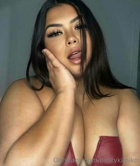 bustykimiko free pornstar img