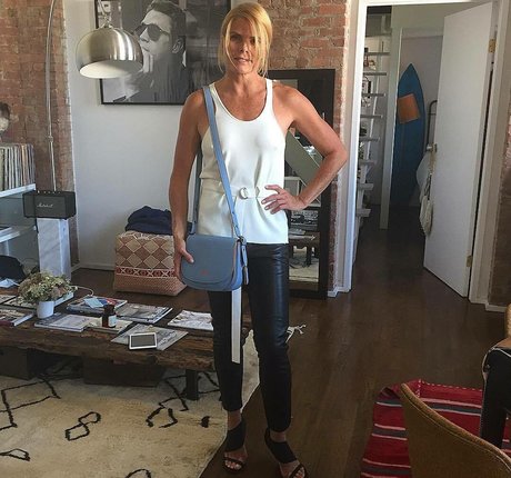 Mariel Hemingway free pornstar galleries