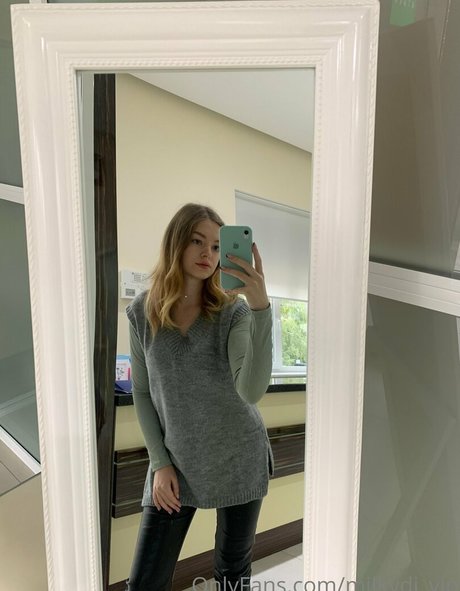 milkydi vip pretty actress pics