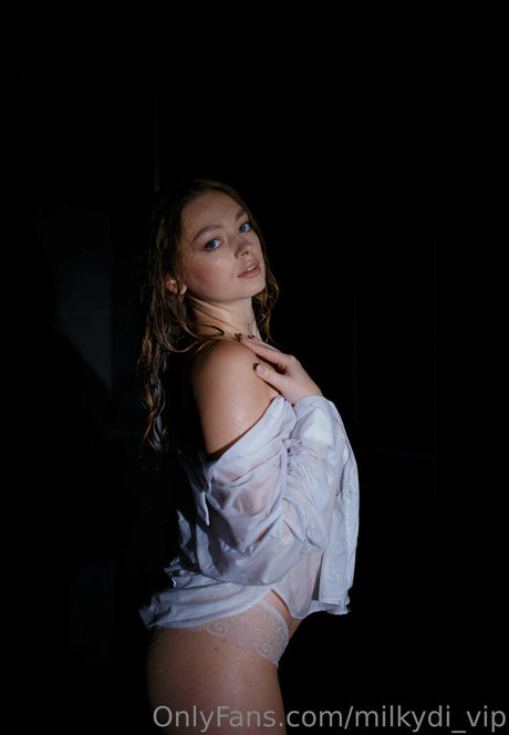 milkydi vip hot model pictures
