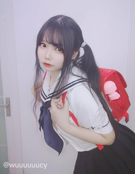 wuuuuuucy erotic model photos