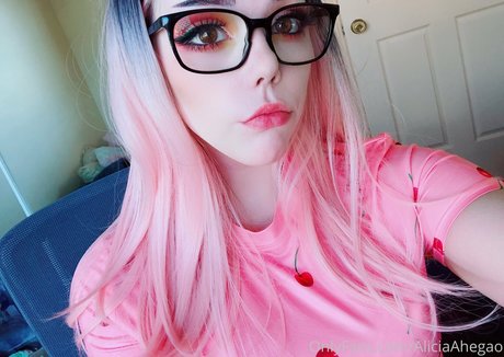 aliciaahegao model top images