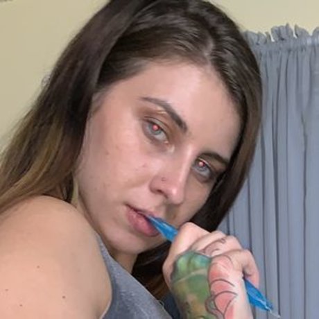 Long Neck top pornstar picture