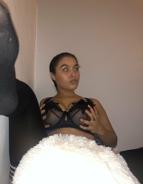 annietaboo model nudes pics