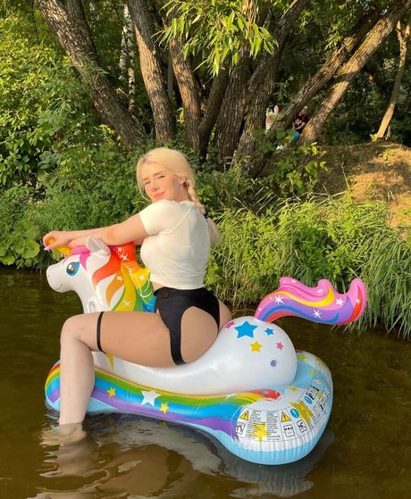 Sveta Sollar nude pornstar galleries