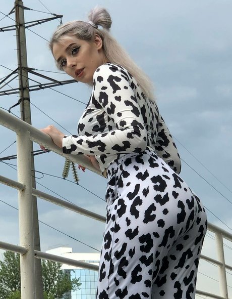 Sveta Sollar pornstar hot gallery