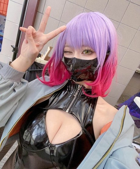 Wendydydydy adult model photo