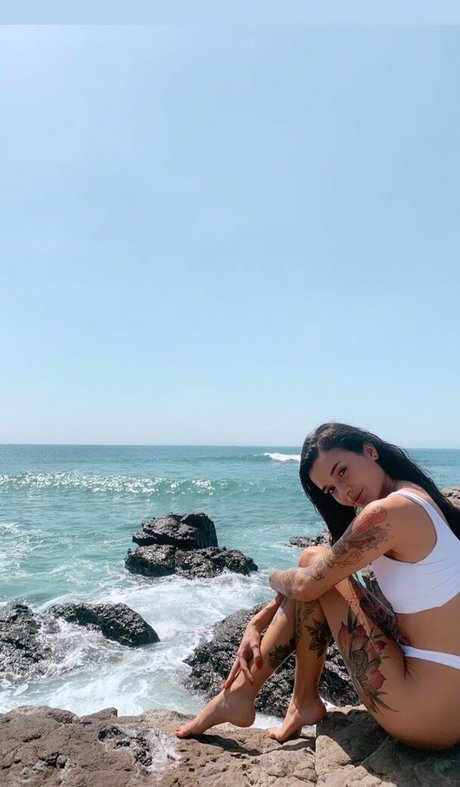 janadeoliveira_ perfect actress pics