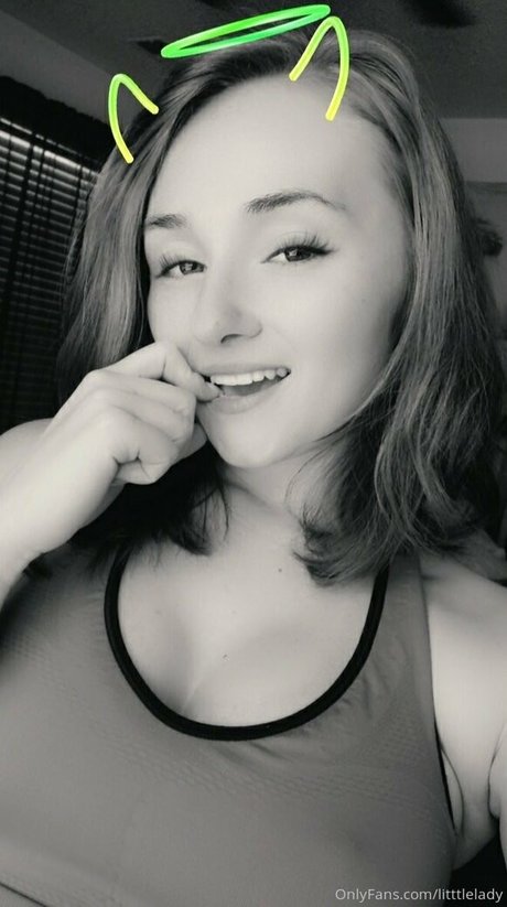 liittleladyfree nude star photos
