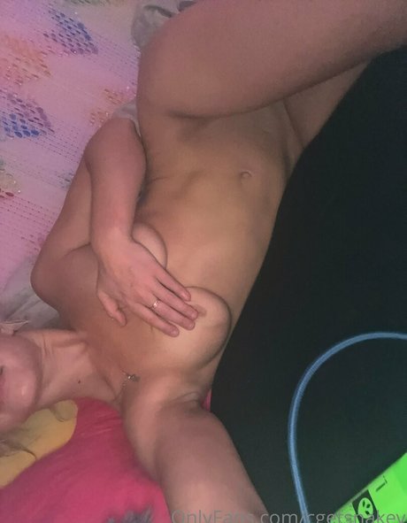 cgetsnakey pornstar pretty image