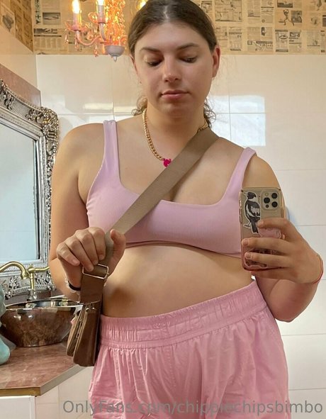 chippiechipsbimbo pornstar sexy galleries