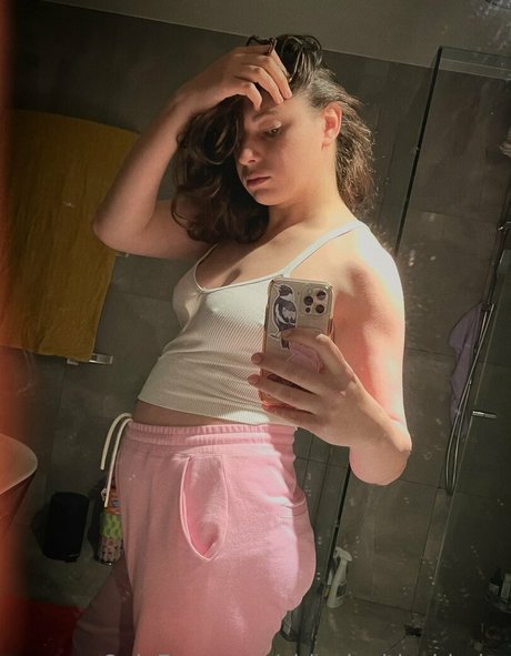 chippiechipsbimbo model exclusive image