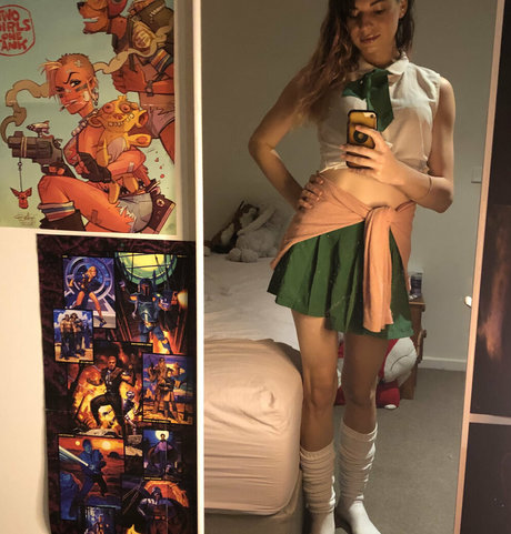 chippiechipsbimbo erotic star pics