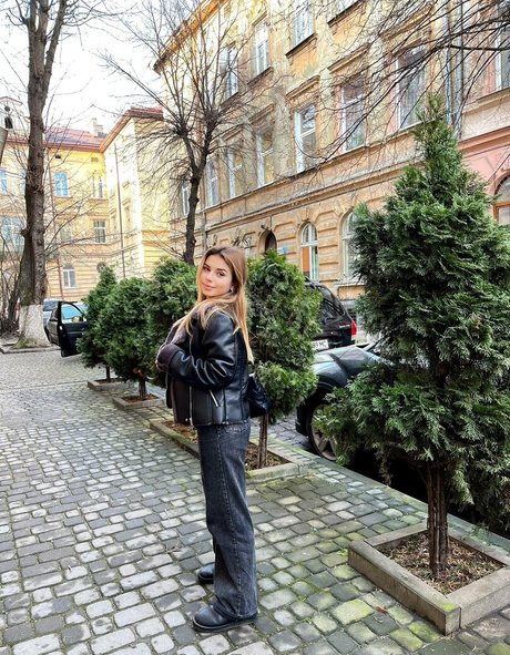 lucky ashley star hot image