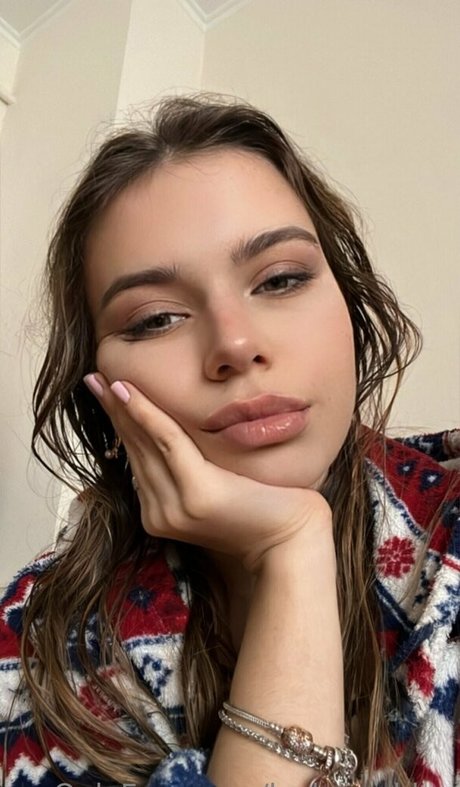 lucky ashley model pornographic photos