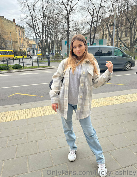 lucky ashley top pornstar images