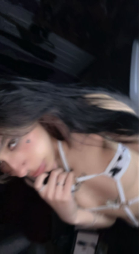 _Tiger_ beautiful model picture