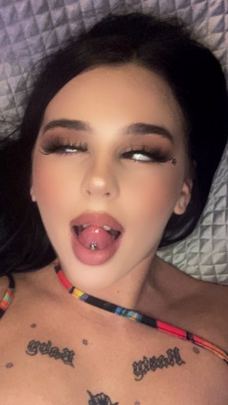 Sasha Foxx hot model galleries