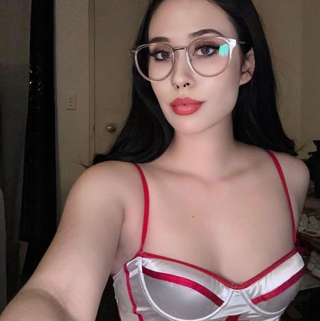 Sasha Bummer model porn image