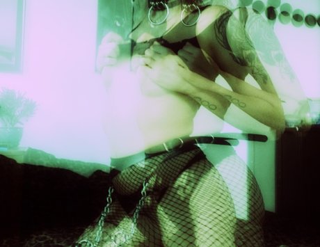 xxjustaglitchxx hd pornstar img