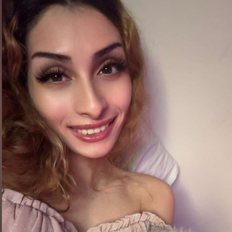 Sapphire Burns star hd image