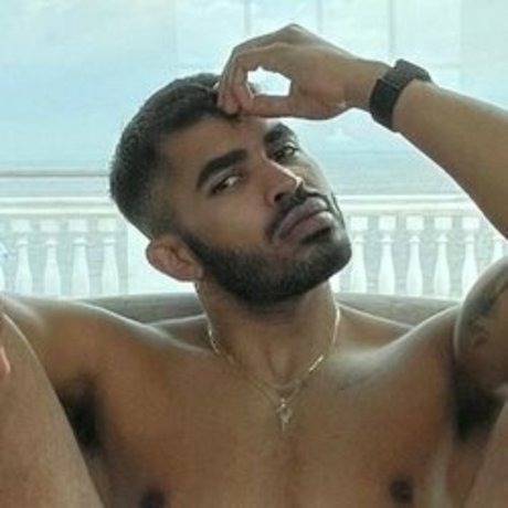 Sandro Saints model exclusive gallery