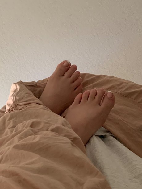 Sand and Stilettos erotic actress photo