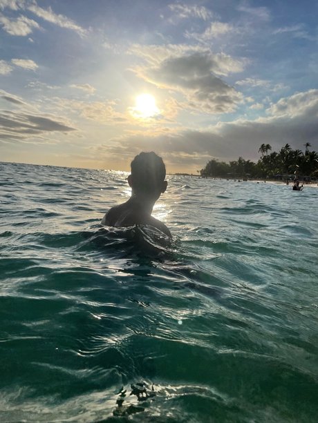 Little Samy_ nude model photos