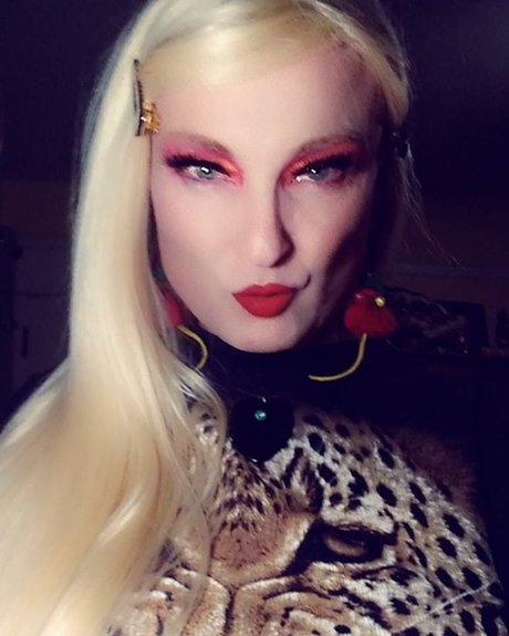 Dovima VanAussen exclusive pornstar pic