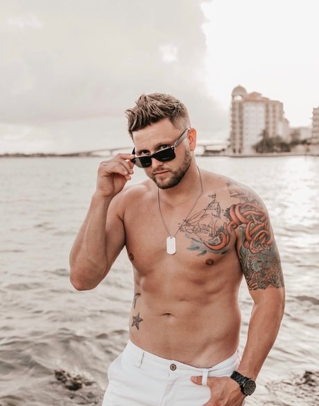 _guy nextdoor_ pornstar naked galleries