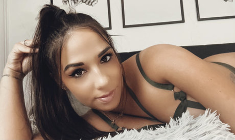 Sweetbella free actress images