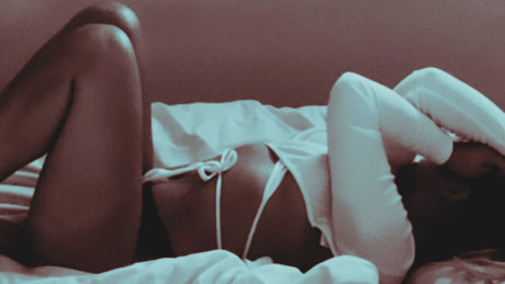 HON3YB sexy actress pics