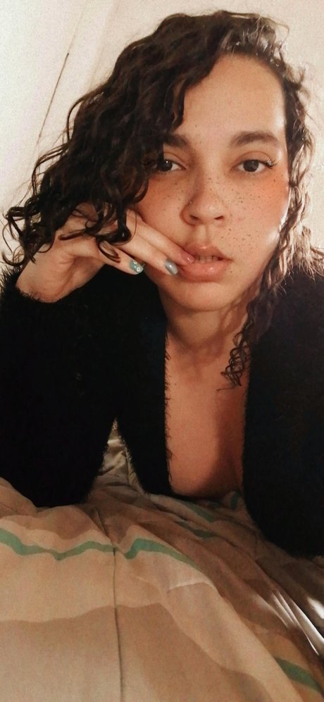 YunetzyOU_ erotic pornstar images