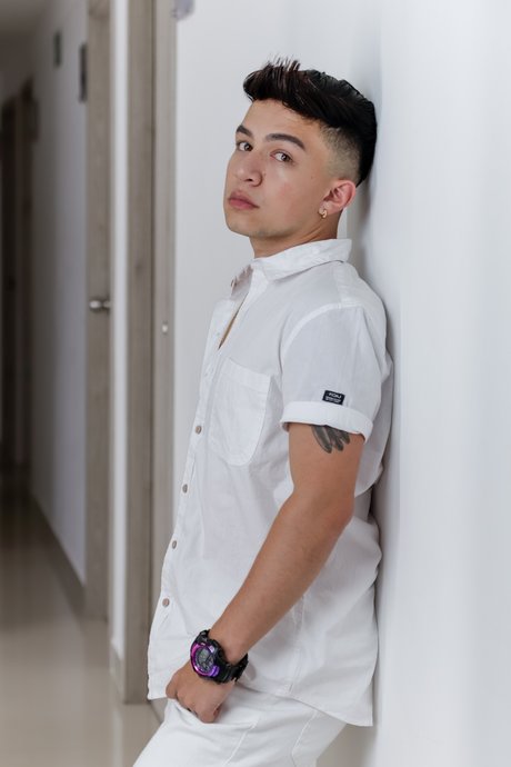 Riven Summers model free images