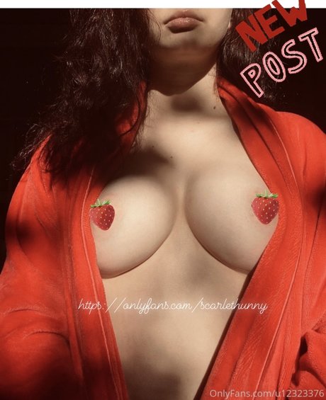 ScarletHunny model free galleries