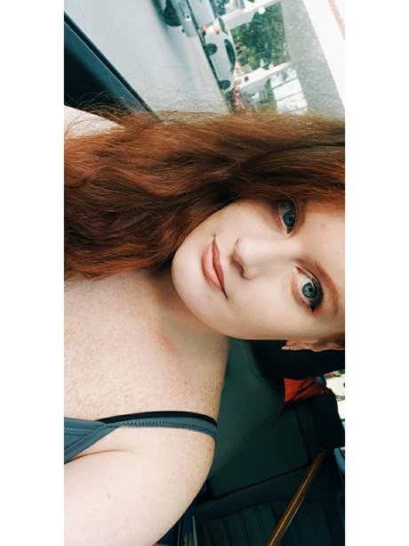 Scarlet Grace_ model best pictures