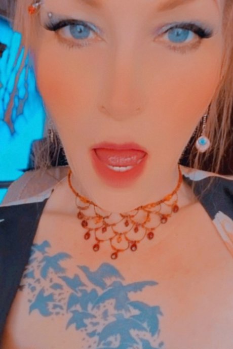 Scarlet Blaze pornstar free galleries