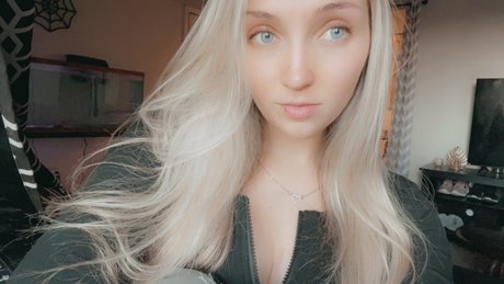 _SavannahBaby_ pornstar high quality image