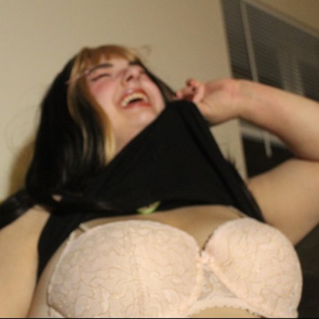 saturn bang model pornographic pictures