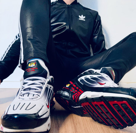 sneax berlin exclusive actress pics