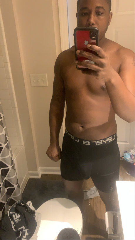 u17379842 adult actress img