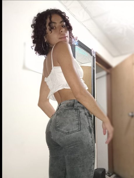 Yolandi Daza pornstar high quality image